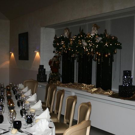 Hotel Shamrock Тілт Екстер'єр фото