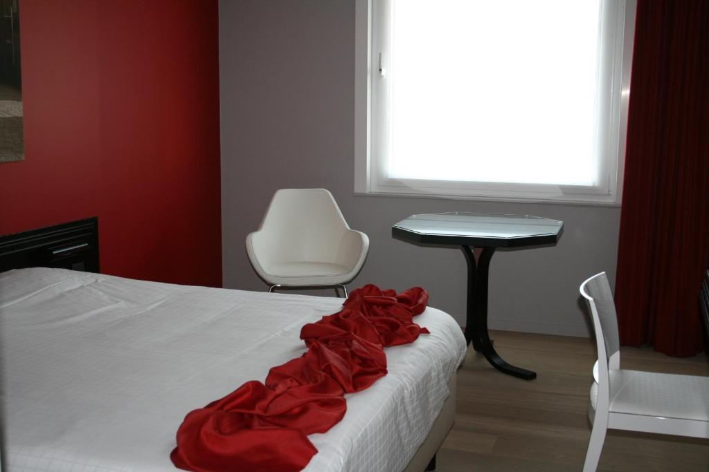 Hotel Shamrock Тілт Номер фото